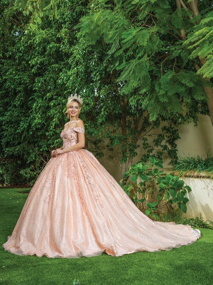 Dancing Queen 1595 - Mis Quince PrimaverasDancing Queen