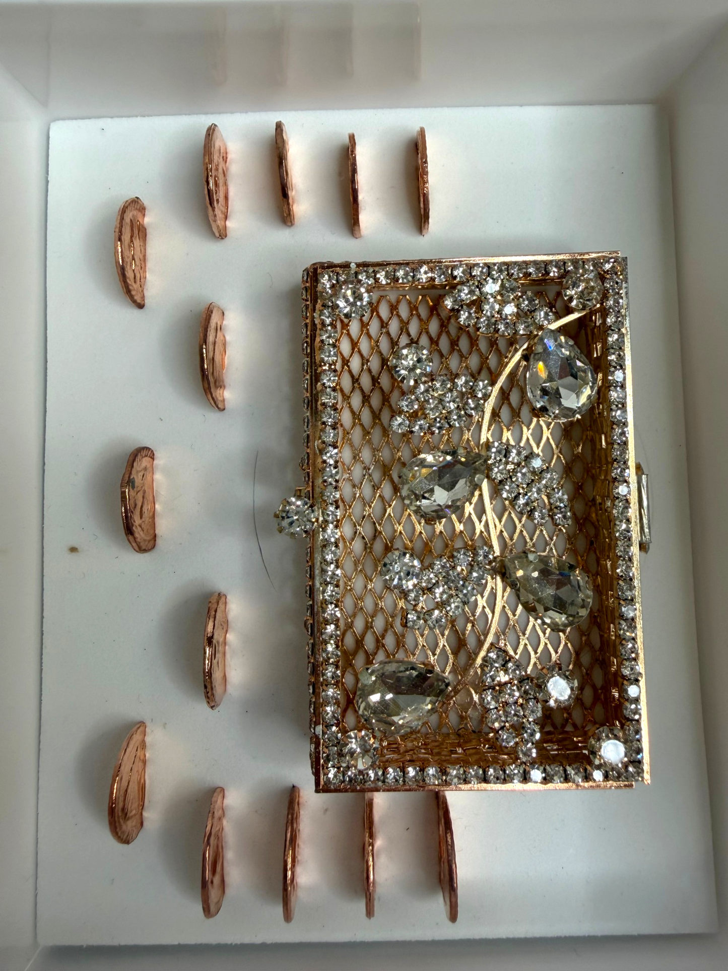 Arras Matrimoniales Oro Rosa con Caja de Cristales
